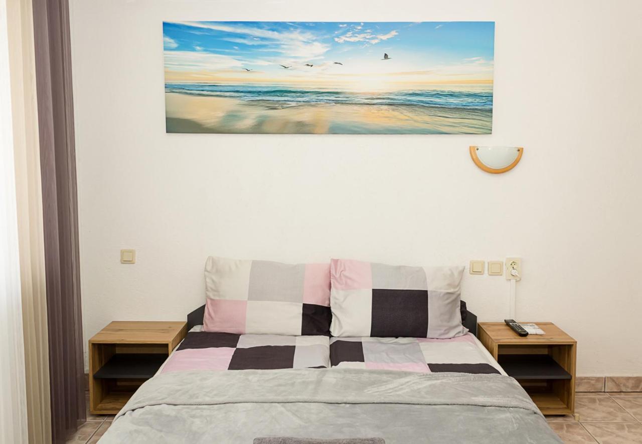 Two Identical Designer 2Bd Flats With Sea View In Balchik By Flat Mаnager Apartment Bagian luar foto