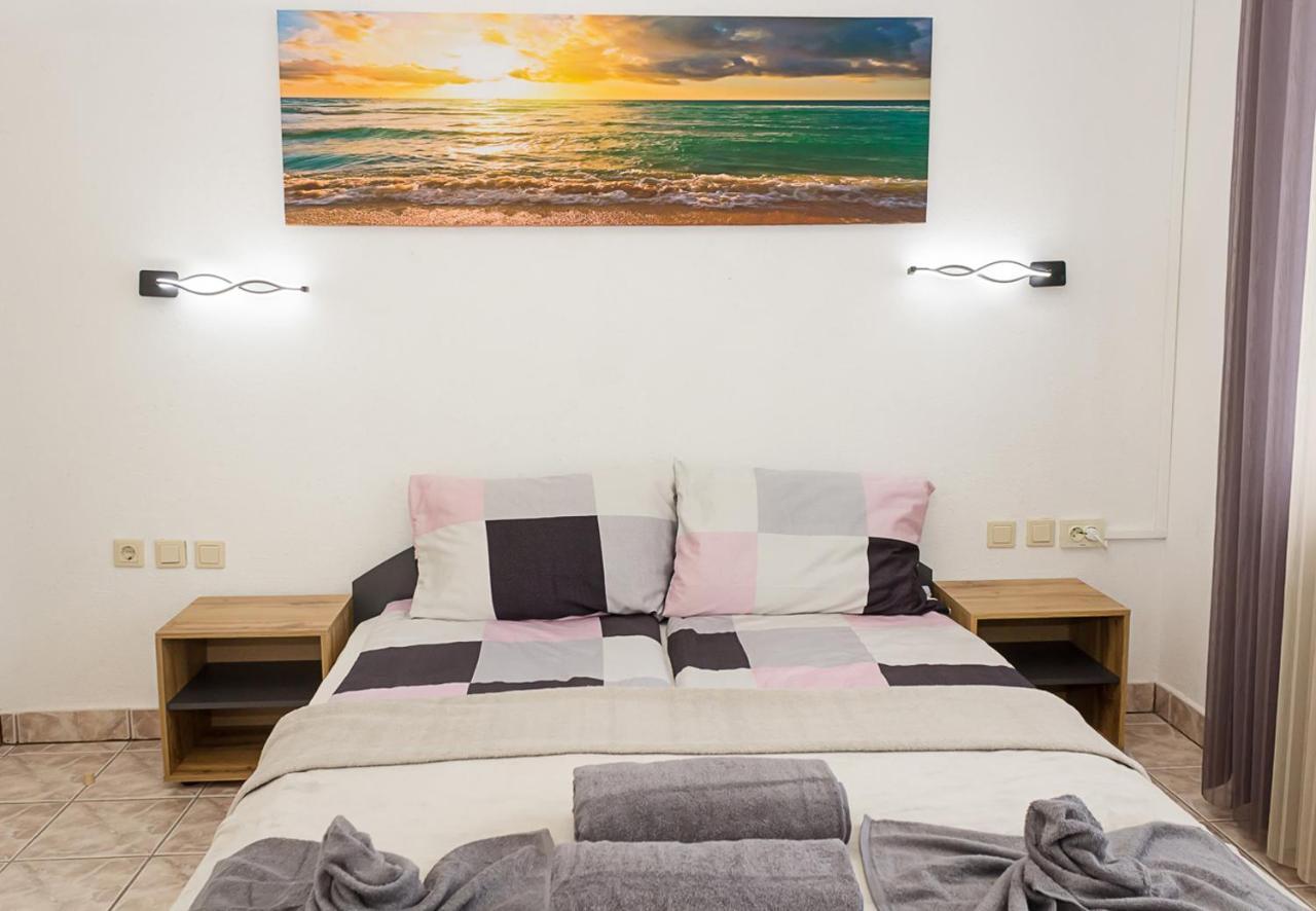 Two Identical Designer 2Bd Flats With Sea View In Balchik By Flat Mаnager Apartment Bagian luar foto
